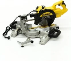 DeWalt DWS774SET Afkortzaag Met XPS + DE7033 Onderstel -Makita Winkel 1200x1028