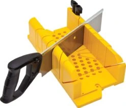 STANLEY 1-20-600 Verstekbak Kunststof Met Kapzaag - 220mm