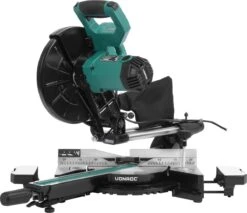 VONROC PRO Afkortzaag - Kapzaag - Verstekzaag – 2200W - Ø255mm – Zaagt Hout, Kunststof En Metaal – Instelbare Snelheid – Zaagcapaciteit 340mm –Verstelbare Tafelverbreders – Trekfunctie – Kantelbaar – Lengtestop - Incl. Zaagblad, Laser & LED -Makita Winkel 1200x1033 6