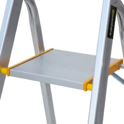 Panthera Huishoudtrap - Keukentrap 3 Treden - Aluminium - Max Werkhoogte: 2.56 Meter - Voor Particulier En Professioneel Gebruik 18 Panthera Huishoudtrap - Keukentrap 3 Treden - Aluminium - Max Werkhoogte: 2.56 Meter - Voor Particulier En Professioneel Gebruik -Makita Winkel 1200x1200 1870