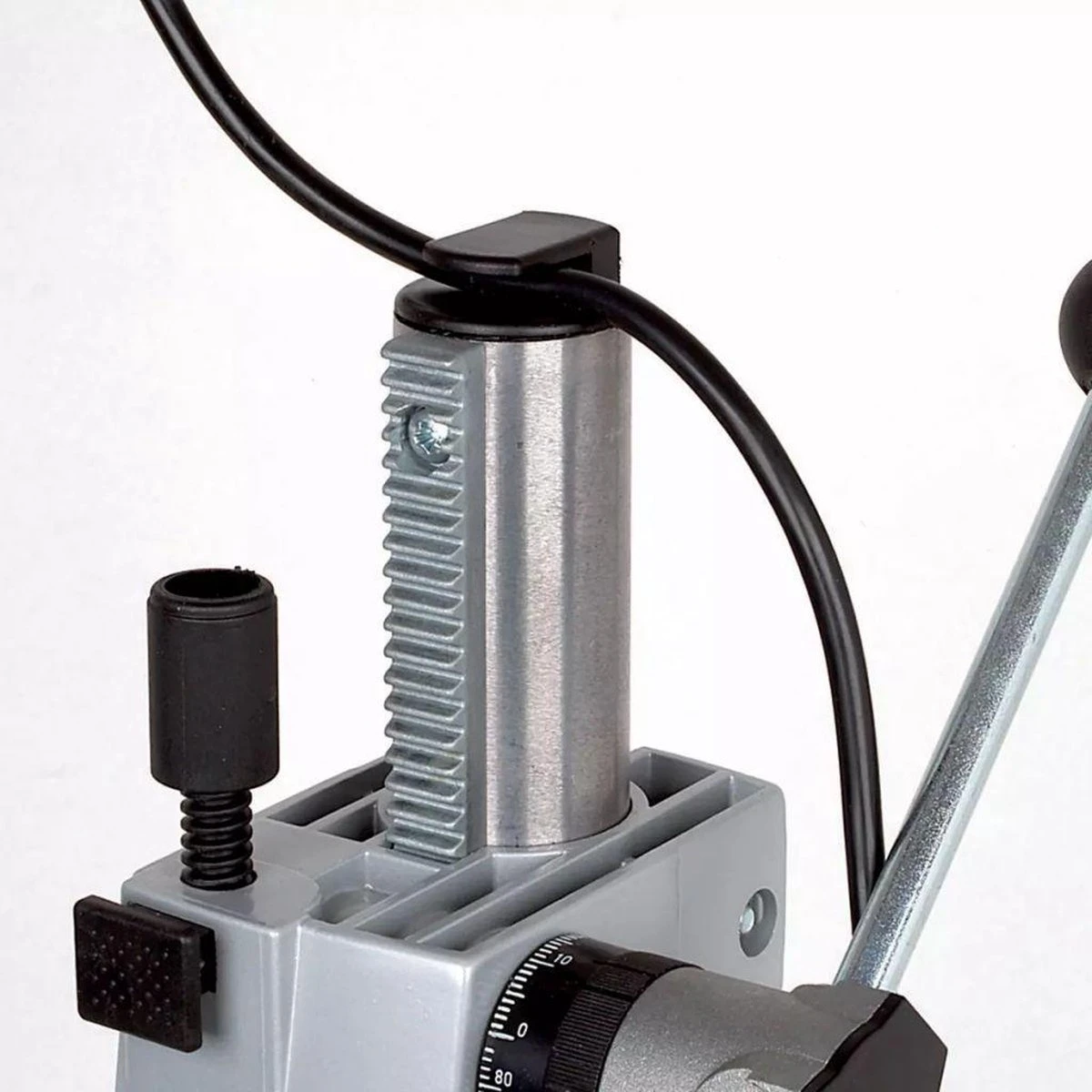 Wolfcraft - Boorstandaard Boormachine - Tafelboormachine - Kolomboor - Boorstatief I 5027000 I Voor Veilig Stationair Boren 5 Wolfcraft - Boorstandaard Boormachine - Tafelboormachine - Kolomboor - Boorstatief I 5027000 I Voor Veilig Stationair Boren - Afbeelding 3