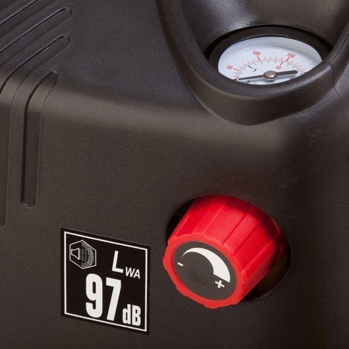 STANLEY Compressor D230/10/50V - Olievrij - 10 Bar - 50 Liter Tank - Inclusief 6-delige Accessoire Set 8 STANLEY Compressor D230/10/50V - Olievrij - 10 Bar - 50 Liter Tank - Inclusief 6-delige Accessoire Set - Afbeelding 6