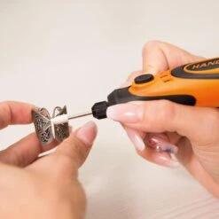 Handy - Professionele Draadloze Graveerpen / Graveermachine - USB Oplaadbaar - Elektrische Graveerset Inclusief 11 Frezen -Makita Winkel 1200x1200 765