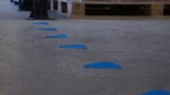 Haaientanden Zelfklevend (20 Stuks) Rood 100 X 91 Mm - Vloersticker Met Gladde Toplaag -Makita Winkel 1200x674 16