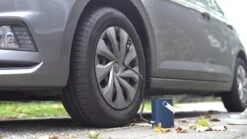 LUVEGO Compressor Bandenpomp - Draagbare Luchtcompressor - Draadloos Met Ingebouwde Batterij - 10.3 BAR -Makita Winkel 1200x674 5