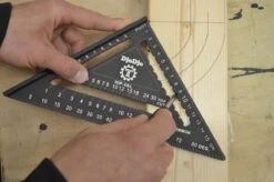 DjoDjo - Winkelhaak - Metrische Driehoek - Speed Square - Schrijfhaak - Blokhaak - Verstekhaak - 5-in-1 Meetdriehoek - Zwart 14 DjoDjo - Winkelhaak - Metrische Driehoek - Speed Square - Schrijfhaak - Blokhaak - Verstekhaak - 5-in-1 Meetdriehoek - Zwart -Makita Winkel 1200x795 13