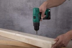 VONROC Accuboormachine – 12V Li-Ion – Incl. Aluminium Opbergkoffer, 46 Accessoires, 1x Accu & Lader 16 VONROC Accuboormachine – 12V Li-Ion – Incl. Aluminium Opbergkoffer, 46 Accessoires, 1x Accu & Lader -Makita Winkel 1200x800 107