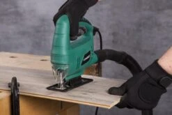 VONROC Decoupeerzaag – 550W – Snelwisselsysteem – Incl. Accessoires & Opbergtas -Makita Winkel 1200x800 239