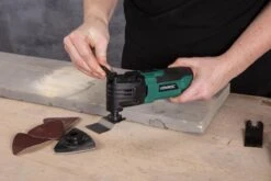 VONROC Oscillerende Multitool – 300W – Snelwisselsysteem, Variabele Snelheid – Incl. 61 Accessoires -Makita Winkel 1200x800 283