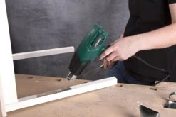 VONROC Heteluchtpistool – Verfafbrander – 2000W – 2 Temperatuurstanden – Incl. 8 Mondstukken & Opbergtas 14 VONROC Heteluchtpistool – Verfafbrander – 2000W – 2 Temperatuurstanden – Incl. 8 Mondstukken & Opbergtas -Makita Winkel 1200x800 301