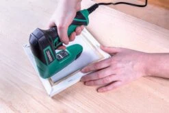 VONROC Elektrische Tacker – Complete Set Incl. 900 Nieten & 300 Spijkers 14 VONROC Elektrische Tacker – Complete Set Incl. 900 Nieten & 300 Spijkers -Makita Winkel 1200x800 303