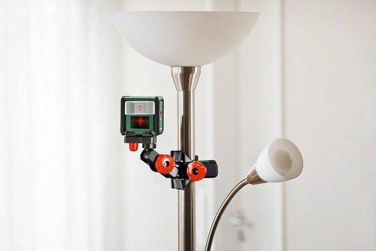 Bosch Quigo Kruislijnlaser - Zelfnivellerend - 10 Meter Bereik 12 Bosch Quigo Kruislijnlaser - Zelfnivellerend - 10 Meter Bereik - Afbeelding 10