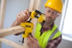 STANLEY Bankschroef - 1-83-069 -Makita Winkel 1200x800 392