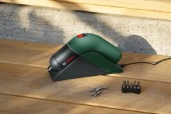 Bosch IXO 6 Accuschroevendraaier - 3,6 V Li-Ion Accu - Opladen Met Micro-USB Lader - Incl. 10-delige Bit Set -Makita Winkel 1200x800 63