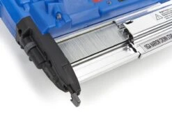 Professionele Tacker En Spijkerpistool Op Accu ( 18 Volt -50/40mm Lengte ) 31 Professionele Tacker En Spijkerpistool Op Accu ( 18 Volt -50/40mm Lengte ) -Makita Winkel 1200x801 9