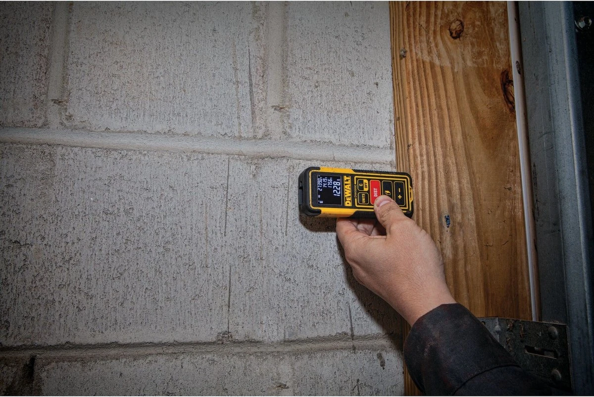 DeWALT DW0889CG Zelfnivellerende Kruislijnlaser Incl. Digitale Afstandsmeter - 2 Lijnen - 30m - Groen 11 DeWALT DW0889CG Zelfnivellerende Kruislijnlaser Incl. Digitale Afstandsmeter - 2 Lijnen - 30m - Groen - Afbeelding 9