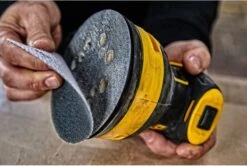 DeWalt DWE6423-QS280W Excentrische Schuurmachine- 280 W - Ø 125 Mm Schuuroppervlak 13 DeWalt DWE6423-QS280W Excentrische Schuurmachine- 280 W - Ø 125 Mm Schuuroppervlak -Makita Winkel 1200x805 8