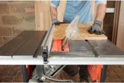 Black & Decker BLACK+DECKER BES720-XE Tafelzaag - 1800W - 254mm - Incl. Stofzak -Makita Winkel 1200x808 3