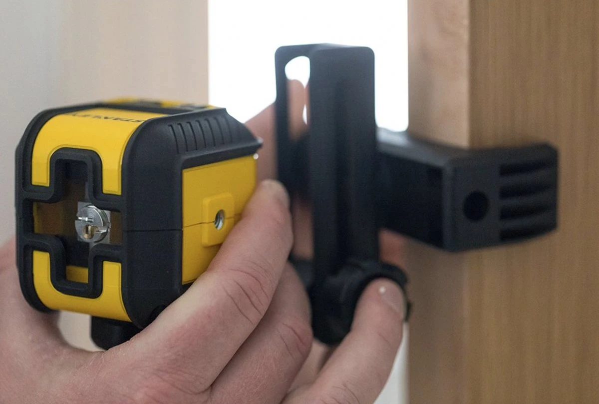 Stanley STHT77498-1 Cubix Zelfnivellerende Kruislijnlaser - 2 Lijnen - 8m 5 Stanley STHT77498-1 Cubix Zelfnivellerende Kruislijnlaser - 2 Lijnen - 8m - Afbeelding 3