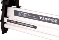 FERM ATM1051 Pneumatische Spijker- En Nietpistool - Combitacker - Spijkers (15-50mm) - Nieten (16-40mm) - Incl. Spijkers, Nieten En Koffer -Makita Winkel 1200x828 2