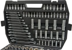 216 Delige Professionele Doppenset Metrische Maten 18 216 Delige Professionele Doppenset Metrische Maten -Makita Winkel 1200x833 9