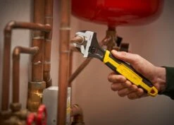 STANLEY Bimat 0-90-950 Verstelbare Moersleutel -Makita Winkel 1200x861 13