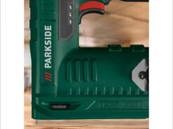 PARKSIDE® Accu-nietpistool Met Koffer 12V Zonder Accu En Lader - Tacker - Incl. 400 Nieten (10 Mm) En 100 Spijkers (15 Mm) 15 PARKSIDE® Accu-nietpistool Met Koffer 12V Zonder Accu En Lader - Tacker - Incl. 400 Nieten (10 Mm) En 100 Spijkers (15 Mm) -Makita Winkel 1200x898 18