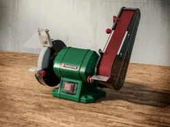 PARKSIDE Staande Bandschuur- En Slijpmachine - Slijp-/schuuroppervlak: Ø150 Mm / 50 X 686 Mm - Snelheid: 23 M/sec. (schuurschijf) Of 15 M/sec. (schuurband) - Vermogen: 240 W - Toerental: 2980 Min-¹ - Ideaal Om Metaal, Hout En Kunststof Te Bewerken -Makita Winkel 1200x900 107