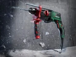 PARKSIDE Boor- En Breekhamer - Ideaal Voor Krachtig Boren, Klopboren, Betonboren En Beitelen - Toerental: 0-1650 Tpm - Slagenergie: 1,2 Joule - Slagfrequentie: 0-7500 Spm - Boordiameter: Max. 24 Mm (hout) | 19 Mm (beton/steen) | 13 Mm (metaal) - 800W -Makita Winkel 1200x900 160