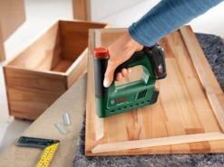 Bosch UniversalTacker 18V-14 Accu Tacker - Zonder 18 V Accu En Lader - Incl. 1000 Nietjes -Makita Winkel 1200x900 180