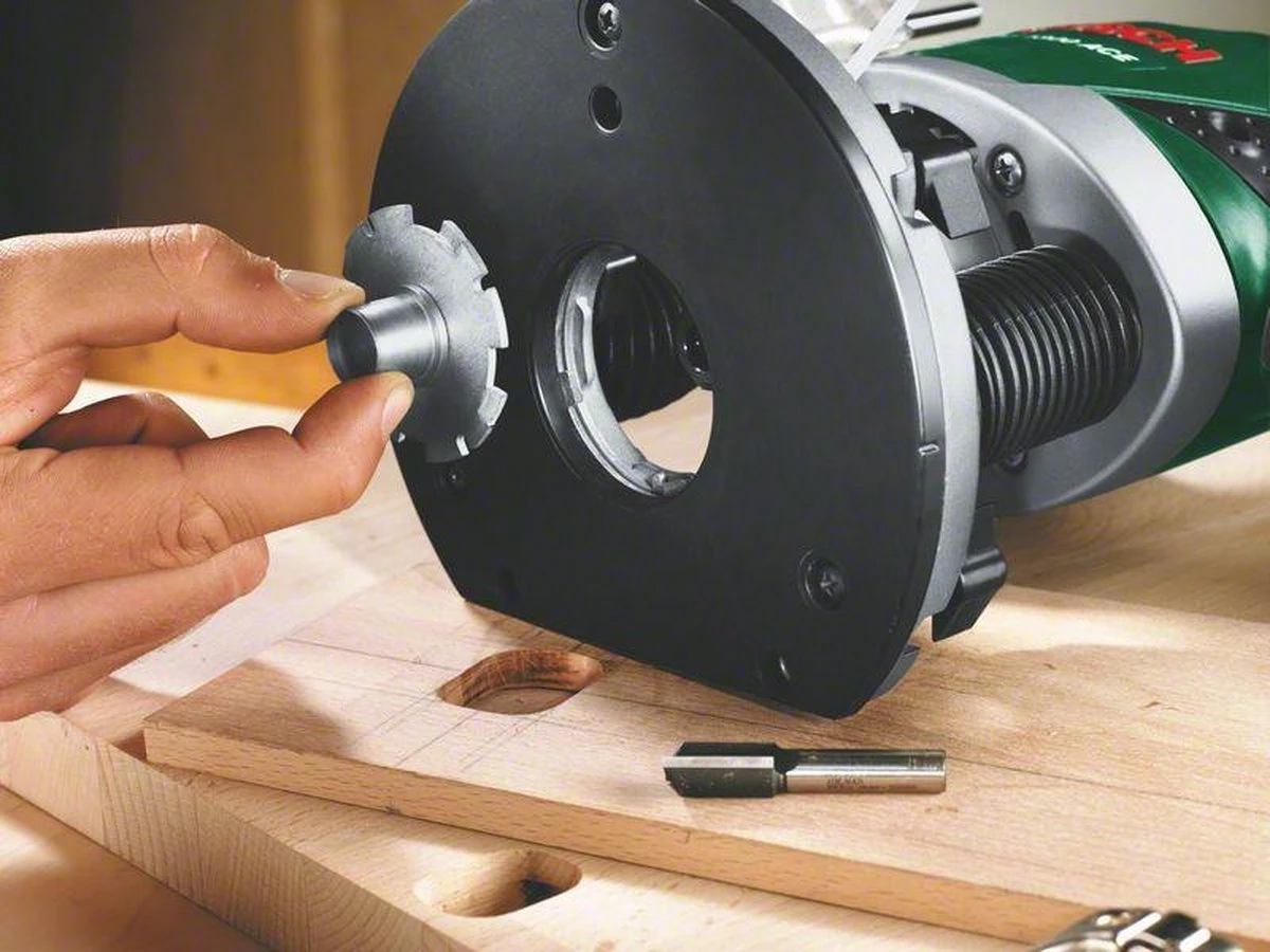 Bosch POF 1400 ACE Bovenfrees - Op Snoer - 650 W 6 Bosch POF 1400 ACE Bovenfrees - Op Snoer - 650 W - Afbeelding 4