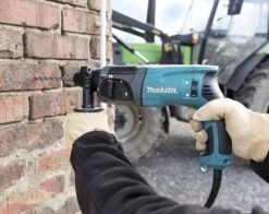 Makita BITFIX HR2470 Boorhamer - 780 W - 2.7 J -Makita Winkel 1200x954 1