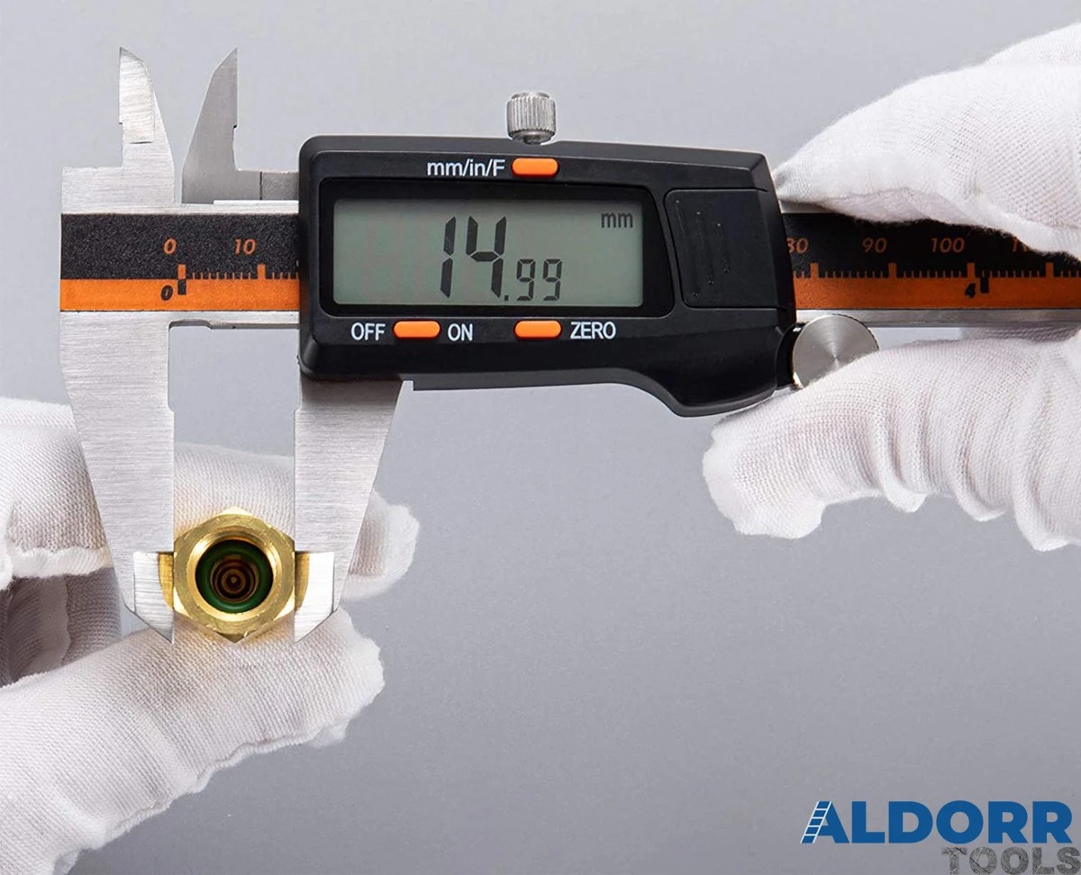 ALDORR Tools - Professionele Digitale Schuifmaat - RVS - Incl. 2 Reservebatterijen - 150mm 9 ALDORR Tools - Professionele Digitale Schuifmaat - RVS - Incl. 2 Reservebatterijen - 150mm - Afbeelding 7