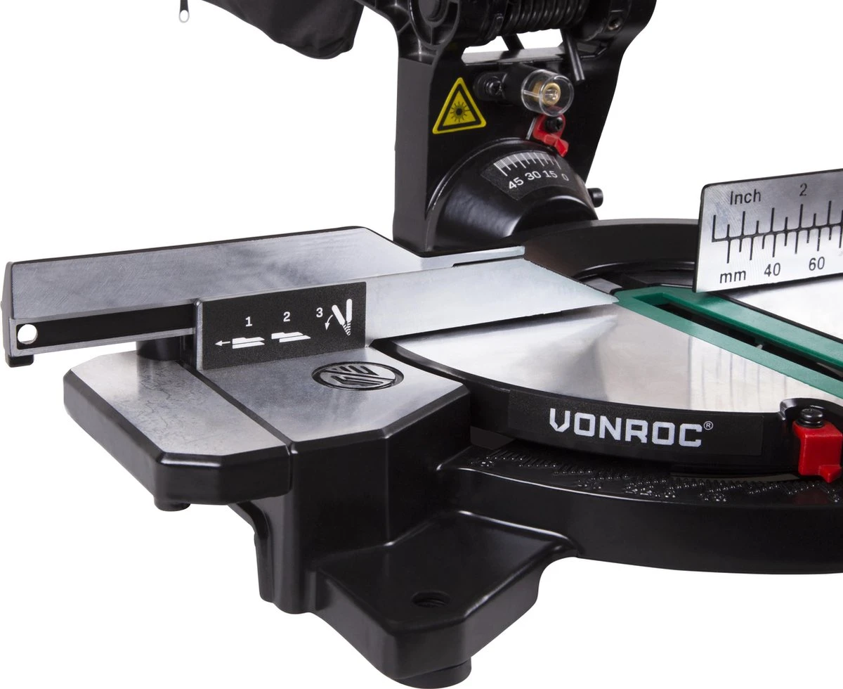 VONROC Afkortzaag - Verstekzaag – 1700W – Ø216MM – 4900 /min - Met Laser, Tafelverbreders & Diepteregeling – Incl. Zaagblad En Werkstukklem 8 VONROC Afkortzaag - Verstekzaag – 1700W – Ø216MM – 4900 /min - Met Laser, Tafelverbreders & Diepteregeling – Incl. Zaagblad En Werkstukklem - Afbeelding 6