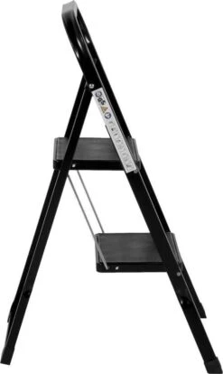 Kibani Keukentrapje - 2 Treden - Huishoudtrap - Keukentrap - Opstapje - Metaal - Opvouwbaar - Inklapbaar - Zwart - Antislip - Stevig -Makita Winkel 716x1200 1