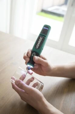 VONROC Accu Multitool – Roterend – 8V – Incl. 24 Accessoires, Oplader & Opbergtas 17 VONROC Accu Multitool – Roterend – 8V – Incl. 24 Accessoires, Oplader & Opbergtas -Makita Winkel 800x1200 23