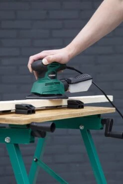 VONROC PS501AC Multischuurmachine – Palmschuurmachine – 130W – Met Stofopvangbox & 6 Stuks Schuurpapier -Makita Winkel 800x1200 3