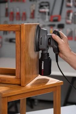 Powerplus POWE40020 Elektrische Schuurmachine - Handpalmschuurmachine - Multischuurschuurmachine - 140W - Incl. Stofopvangbox En 5x Schuurpapier -Makita Winkel 800x1200 5