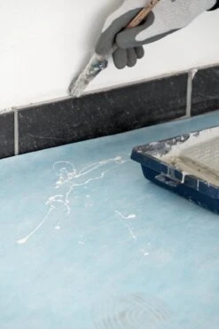 Perfect Cover® Ademend - 100cm X 25m - Zelfklevend Afdekvlies - Bescherm Uw Vloer Tijdens Het Klussen - Vloer Bescherming - Trap Bescherming - Klussen - Schilderen - Stucadoor - Variant Stucloper 15 Perfect Cover® Ademend - 100cm X 25m - Zelfklevend Afdekvlies - Bescherm Uw Vloer Tijdens Het Klussen - Vloer Bescherming - Trap Bescherming - Klussen - Schilderen - Stucadoor - Variant Stucloper -Makita Winkel 800x1200 91