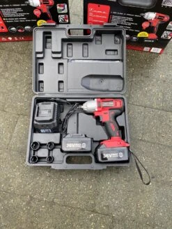 Kraftmuller UMCW002 Draadloze Slagmoersleutel 36V Met 2 Batterijen