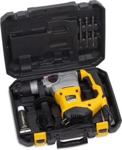 Powerplus POWX1195 Boorhamer - 1500W - 6J - SDS-Plus - Trilling Reductie - Incl. Opbergkoffer En 6 Accessoires -Makita Winkel 974x1200